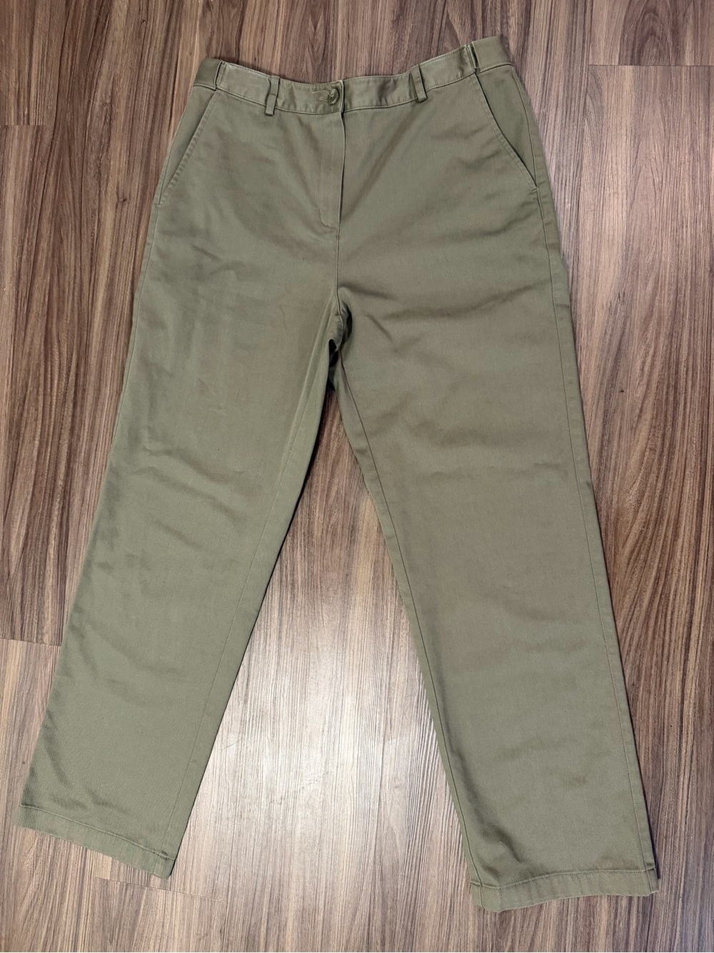 L.L. Bean‎ Olive Green Chino Pants
